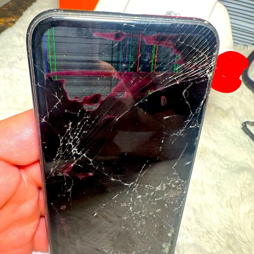 Apple iphone 11 FOR PARTS OR REPAIRS. Please read